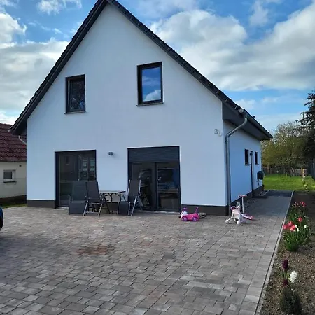 Haus Fur Vier, Kinderfreundlich! Apartment Steinhagen (Vorpommern-Rugen)